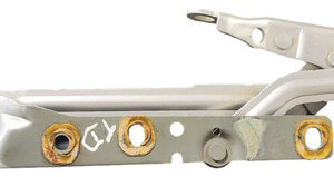 Dobradiça Porta Malas Direita 6s65f42700 Ford Ka 2019 2020