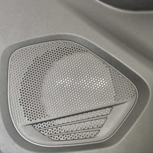 FORRO PORTA TRAS DIRETA 9832874980 Peugeot 208 - 2021 A 2023 - Imagem 3