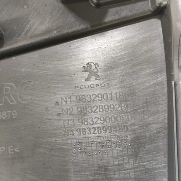 FORRO PORTA DIANT DIREITA 9832901180 peugeot 208 2021 A 2023 - Imagem 7
