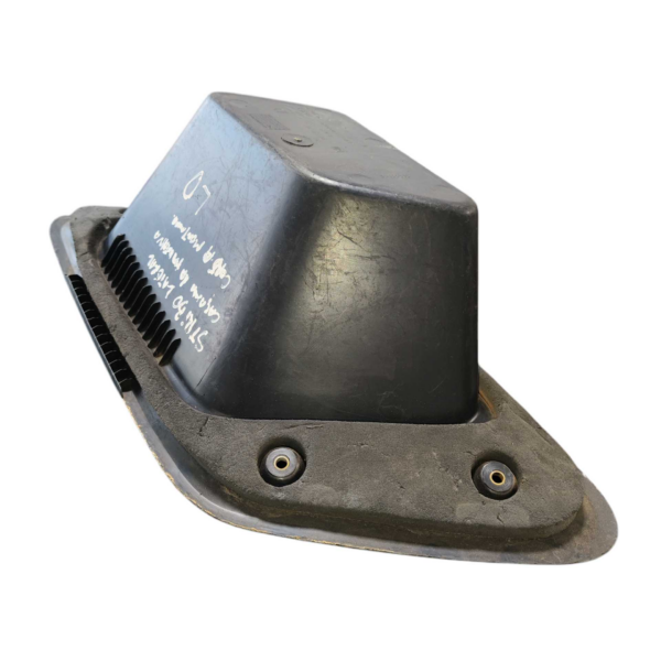 PISANTE TRAS DIREITO 94722202 CHEVROLET MONTANA 2011 A 2015 - Imagem 6