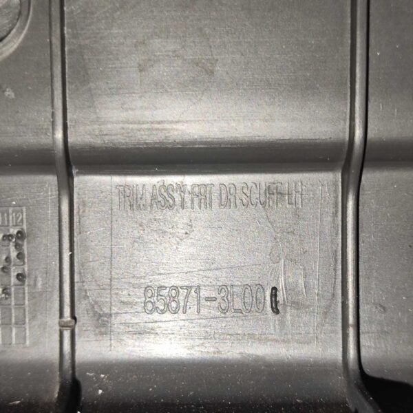 SOLEIRA PORTA DIANT ESQUERDA HYUNDAI AZERA 2009 A 2011 - Imagem 7
