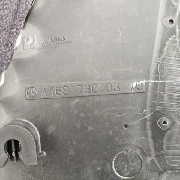 FORRO PORTA TRAS ESQ MERCEDES CLASSE A 1999/2002 A1687300370 - Imagem 6