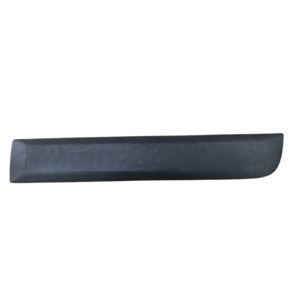 FRISO PORTA TRAS ESQ RENAULT SANDERO 2008 A 2012 8200526626