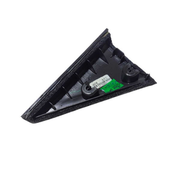 MOLDURA INTERNA PORTA TRAS DIR Gm Tracker 1.2 2021/2022 - Imagem 4