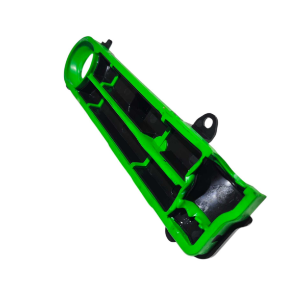 TAMPA SUPORTE RADIADOR Vw Jetta 2011 2012 2013 2014 - Imagem 2