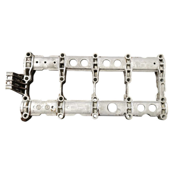 TAMPA GAIOLA EIXO CABEÇOTE MERCEDES C180 2011/12 2710511902