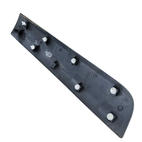 FRISO PORTA TRAS ESQ RENAULT SANDERO 2008 A 2012 8200526626 - Imagem 5
