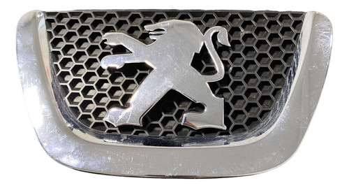 Emblema Parachoque Dianteiro 9653466777 Peugeot 2007 A 2012