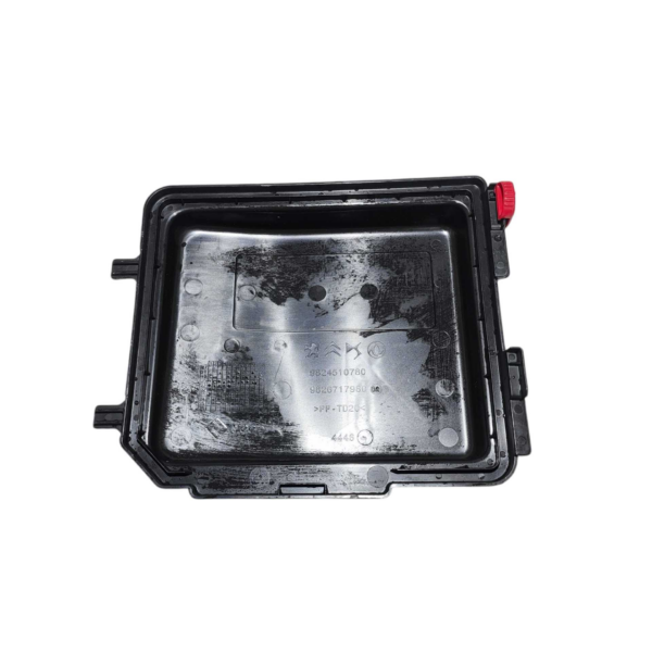Tampa Caixa Fusíveis 9824510780 Peugeot 208 - 2021 a 2023 - Imagem 4