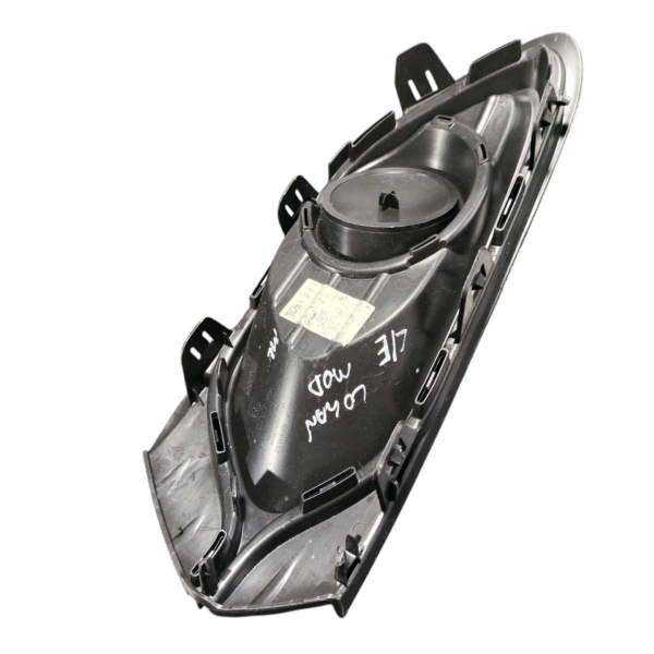 MOLDURA FAROL MILHA direito RENAULT LOGAN SANDERO 2014/2017 - Imagem 6