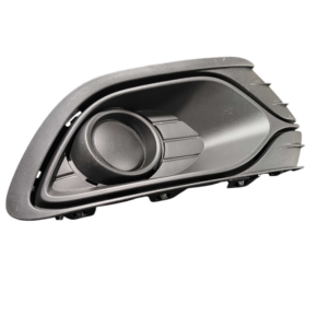 MOLDURA FAROL MILHA DIREITO RENAULT SANDERO LOGAN 2014/2019
