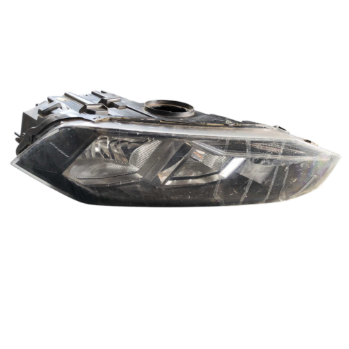 FAROL DIREITO VOLKSWAGEN VIRTUS POLO 2017 A 2023 C/detalhe