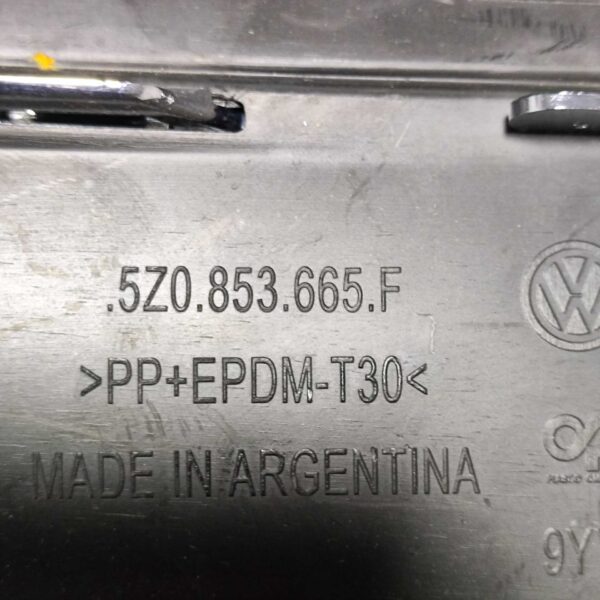 MOLDURA FAROL MILHA ESQUERDO VW FOX 2011 A 2014 5Z0853665F - Imagem 5