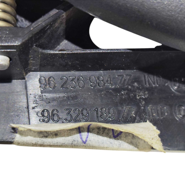 MAÇANETA DIANTEIRA ESQUERDA 9623698477 PEUGEOT 207 2009/2014 - Imagem 5