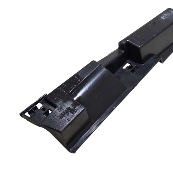 GUIA SPOILER DIREITO 51777293744 BMW 328i GT 2013 2014 2015 - Imagem 2