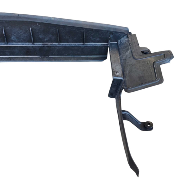 DEFLETOR INFERIOR RADIADOR GM TRACKER PREMIER 2020 A 2022 - Imagem 6