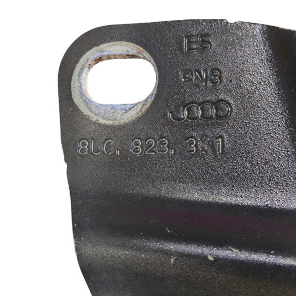 DOBRADIÇA ESQUERDA CAPÔ 8U0823301 ESQUERDA AUDI Q3 2016/2018 - Imagem 3