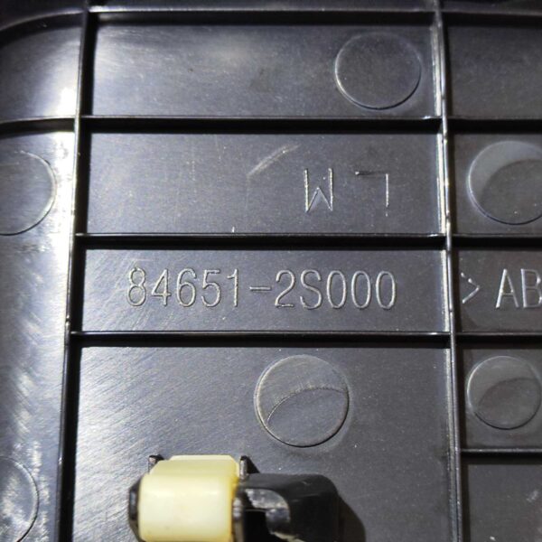 CONSOLE CENTRAL PORTA COPOS HYUNDAI IX35 2.0 2010 A 2015 - Imagem 7